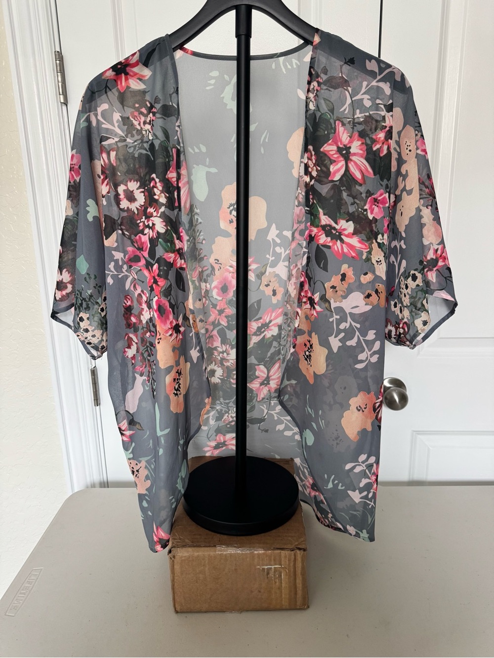 Floral Sheer Kimono Cardigan - Gray and Pink